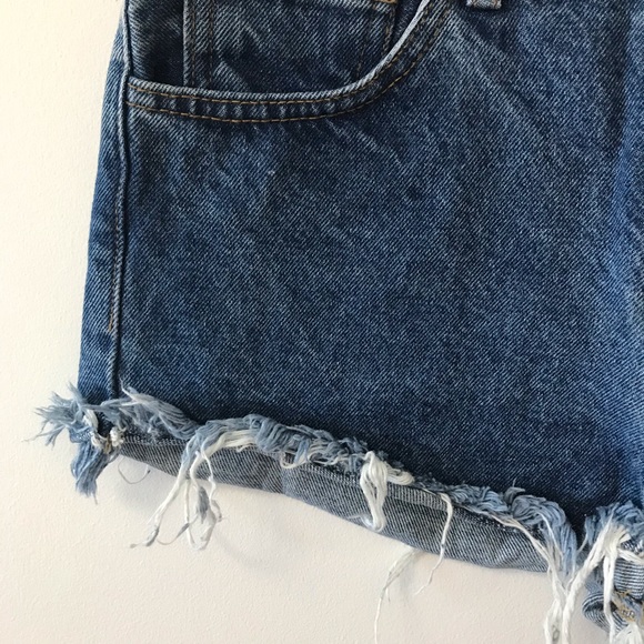 BRANDY MELVILLE JOHN GALT DENIM SHORTS - Picture 8 of 11